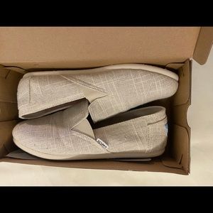 Tom’s alpargata natural metallic 8.5 worn once!